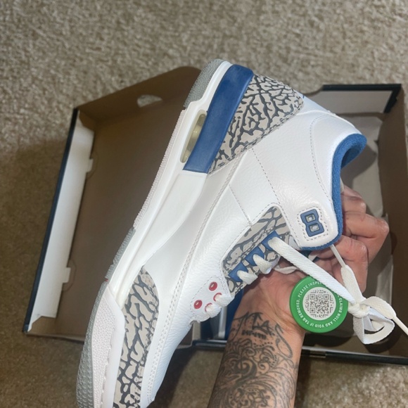 Retro 3 ‘True Blues’ 6GS - Picture 2 of 10